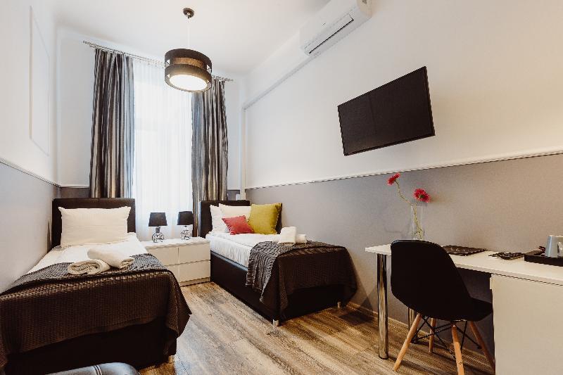 Leo Apartments Main Square Krakow Exterior photo
